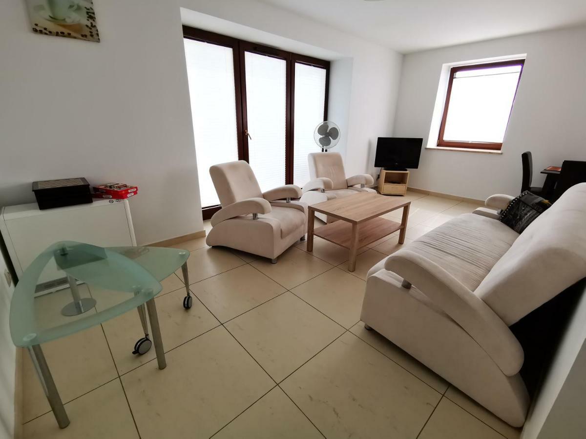 Apartamenty Oceania Сарбиново Экстерьер фото